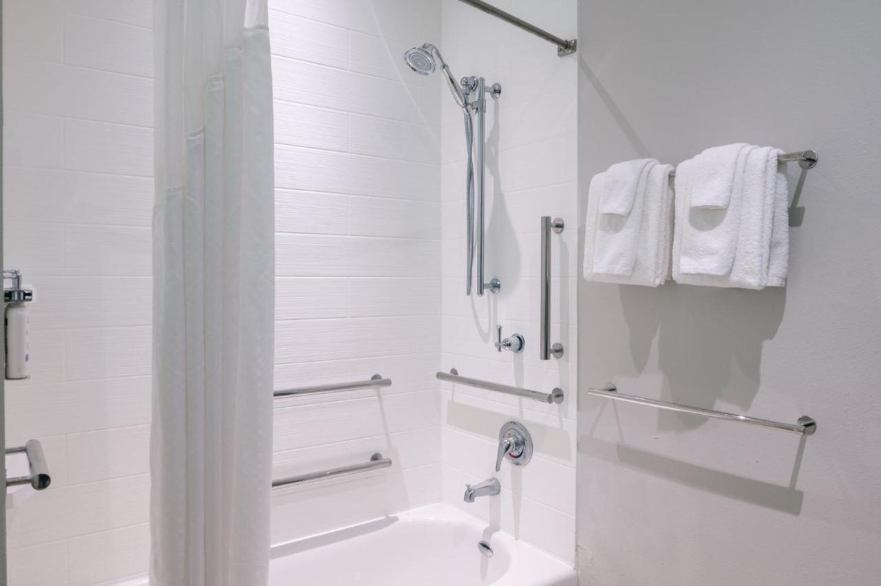 Holiday Inn Express Troy By Ihg Exteriör bild