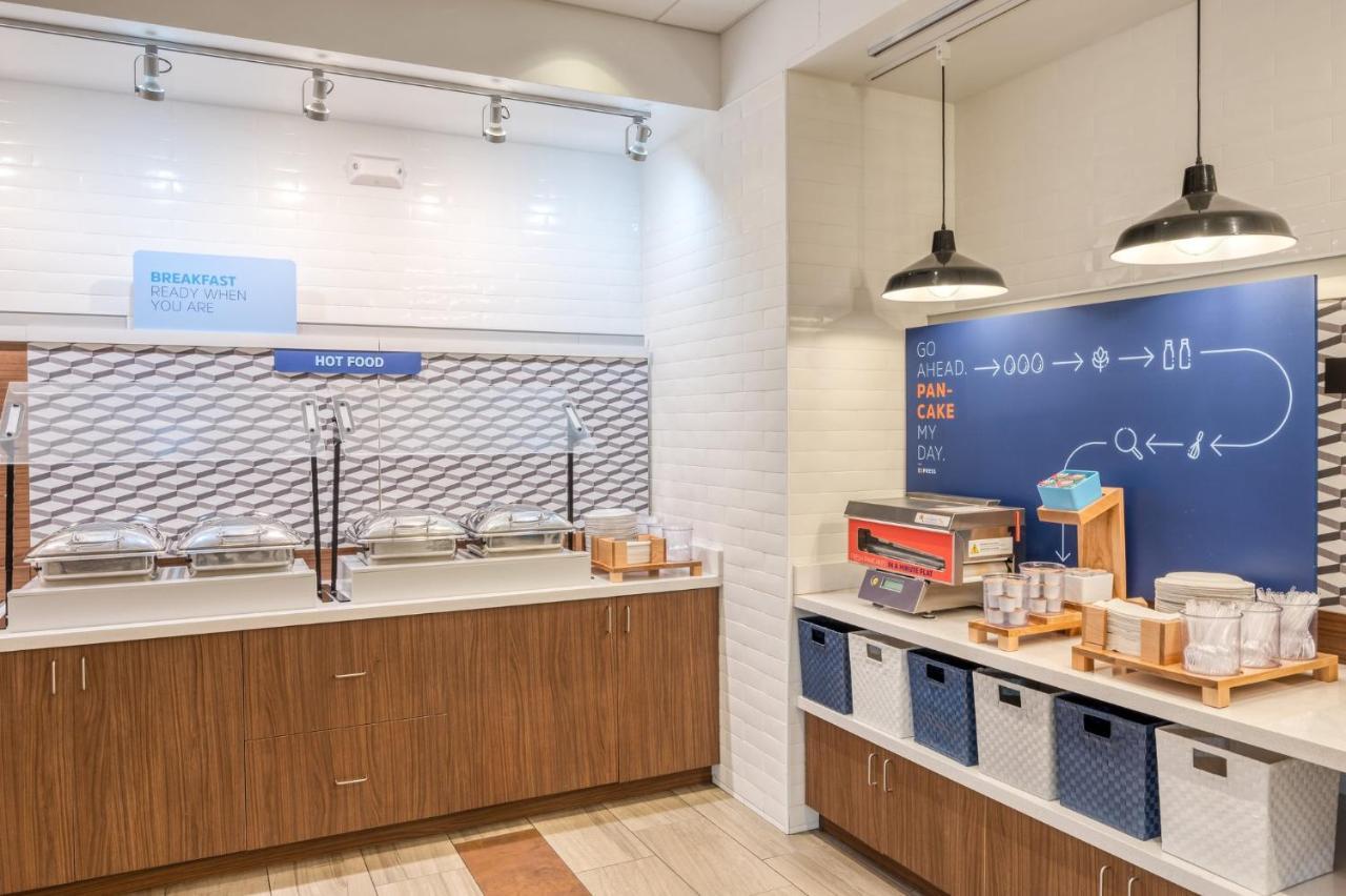 Holiday Inn Express Troy By Ihg Exteriör bild