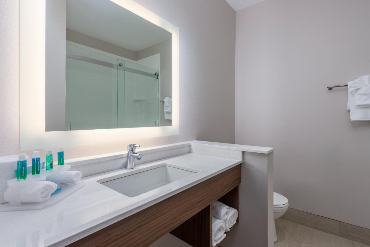 Holiday Inn Express Troy By Ihg Exteriör bild